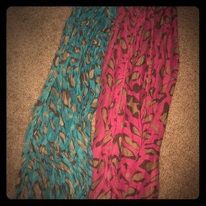 2 leopard print scarves